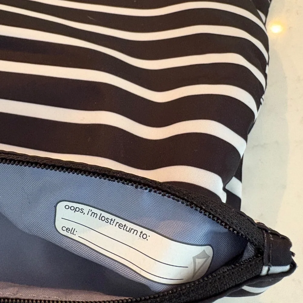 Not used Ivivva Pencil Case